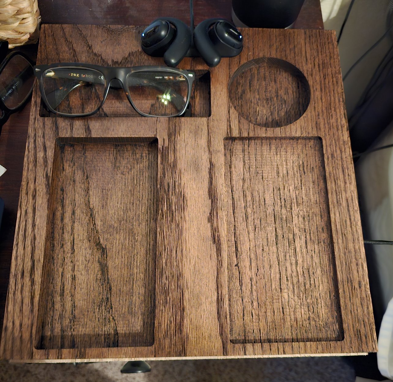 (image for) Wireless Charger Rustic Valet